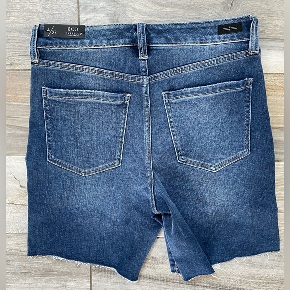 Liverpool Kristy High Rise Short With Cut Hem NWT Size 4/27 - Picture 2 of 8